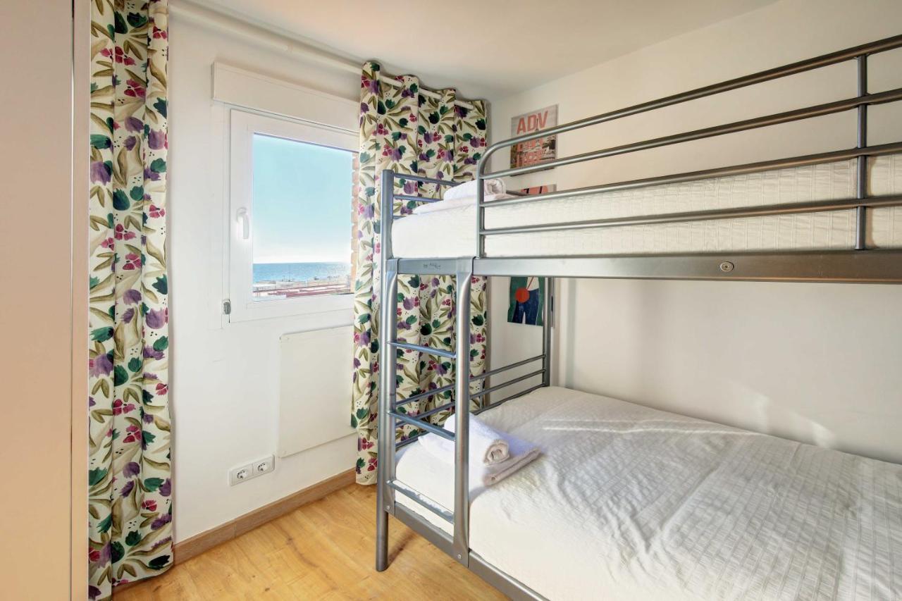Apartament Pau Casals, 2 Min Walk From The Sea & Sea View Lloret de Mar Exterior photo