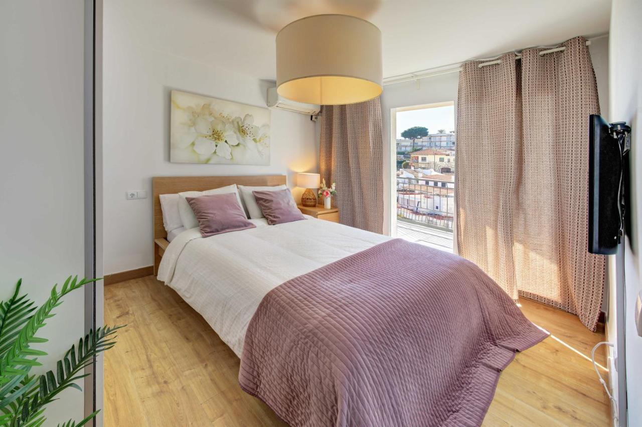 Apartament Pau Casals, 2 Min Walk From The Sea & Sea View Lloret de Mar Exterior photo